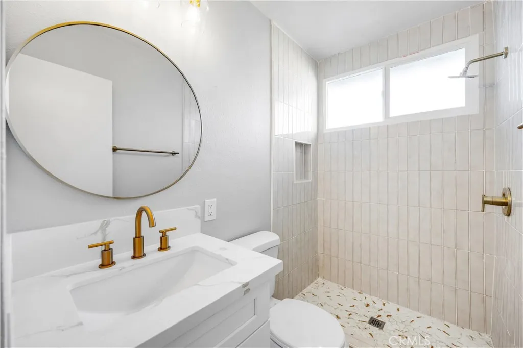 12119 Los Coyotes Avenue, La Mirada, California 90638 home-pic-17